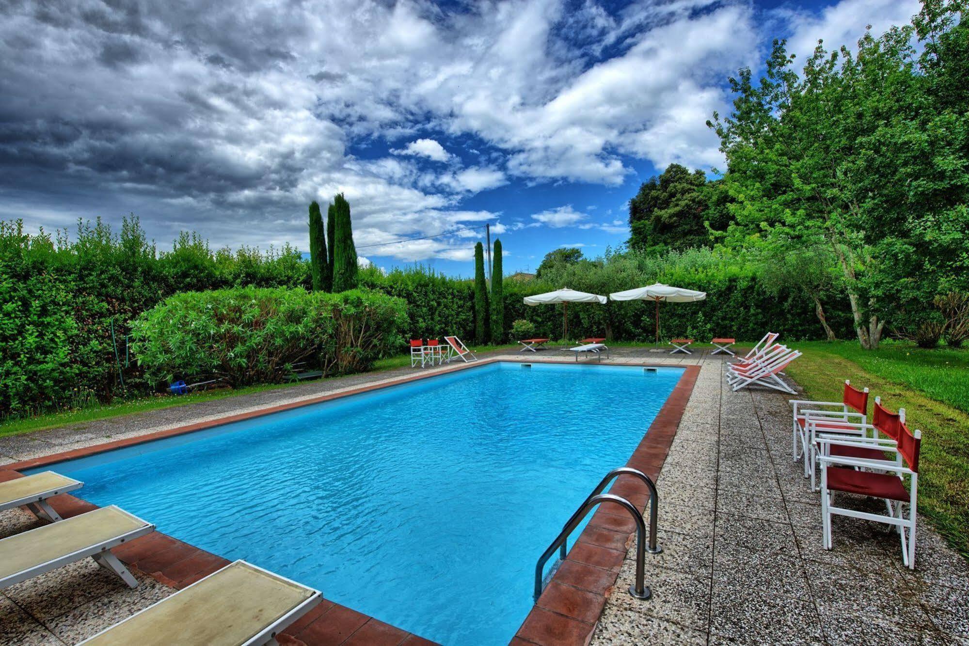 Villa Fiamma By Posarellivillas Piaggiori Exterior foto